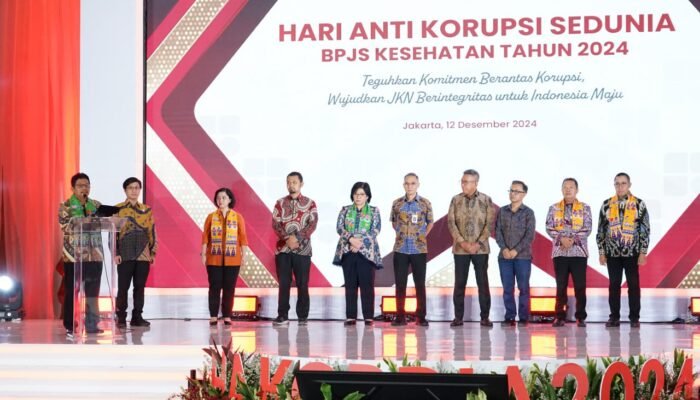 BPJS Kesehatan Menganugerahkan Penghargaan Kepada Sejumlah Stakeholders Program JKN