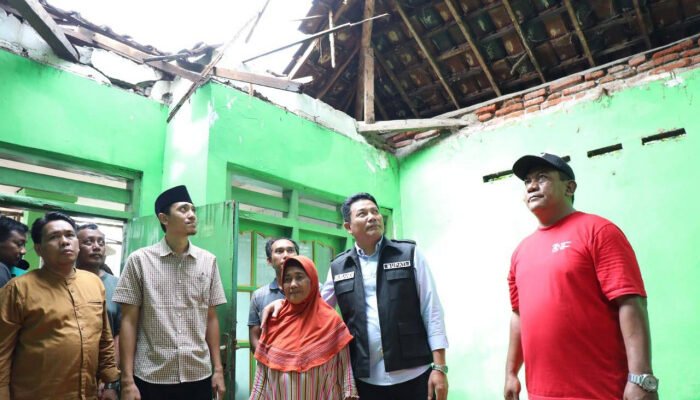 Pemkab Sidoarjo Akan Renovasi Rumah Rusak Milik Mariyati.