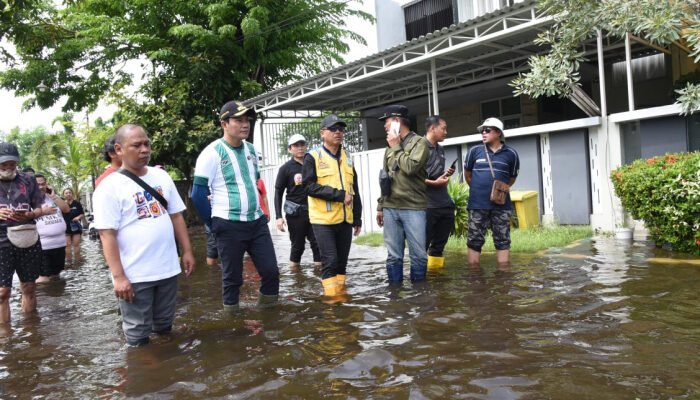 Sigap Trengginas Pemkab Sidoarjo Atasi Banjir Bersama TNI-Polri