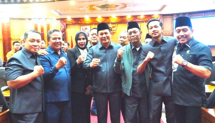 DPRD Sidoarjo Tetapkan Bupati dan Wakil Bupati Sidoarjo Terpilih