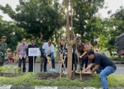 Mitra Keluarga Jatim Ciptakan Penghijauan Kota di Program CSR