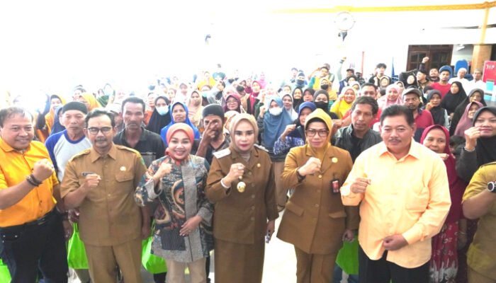 PT.ECCO dan Pemkab Sidoarjo Beri Bantuan Pangan Tiga Desa