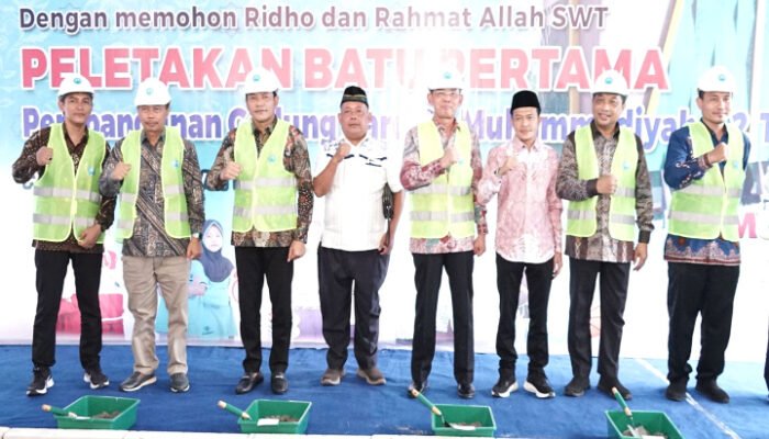 Bupati Subandi, Pemkab Siap Bantu Perizinan Sekolah di Sidoarjo