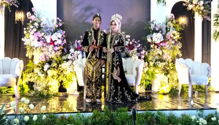 Pernikahan Putri Ayunda Goba Berkonsepkan Adat Jawa Modern
