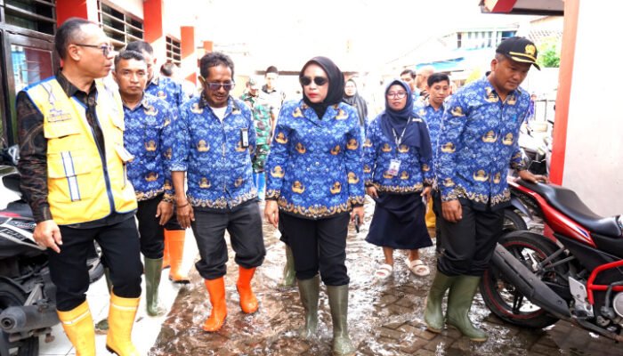 SMPN 2 Tanggulangin Banjir Wabup Sidoarjo Sidak di Lokasi