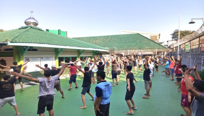 Tingkatkan Imunitas WBP, Lapas Sidoarjo Gelar Senam Pagi