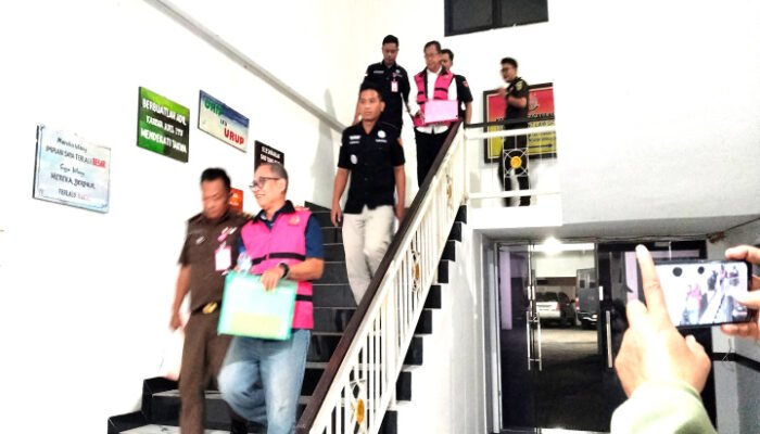 Dua Mantan Kadis P2CKTR Sidoarjo di Tahan Kejari Sidoarjo