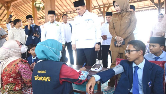 Wamenag RI Pantau Pelaksanaan Kick Off CKG di Sidoarjo