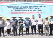 Bupati dan Kapolresta Sidoarjo Tanam Jagung Bersama Santri