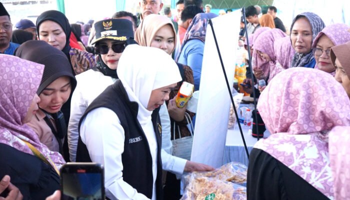 Gelar Pasar Murah Gubernur Jatim Didampingi Wabup Sidoarjo