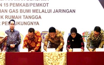 Bupati Subandi Tanda Tangani MoU Bantuan Jargas 7.223 SR