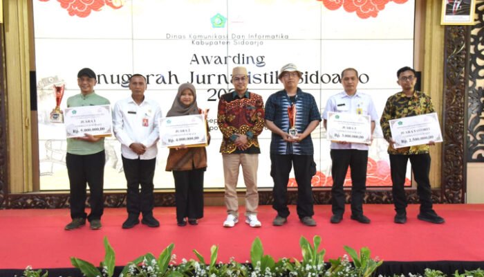 Pemkab Sidoarjo Beri Penghargaan Insan Jurnalis dan Kreator