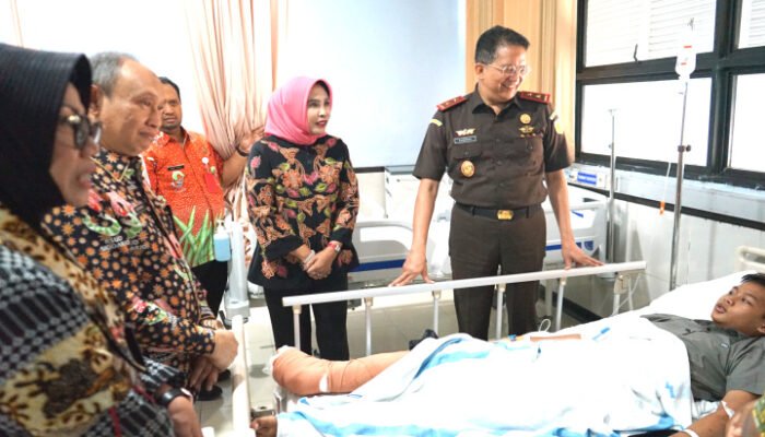 Wabup Sidoarjo dan Kajati Jatim Beri Dukungan Moril Pada Korban