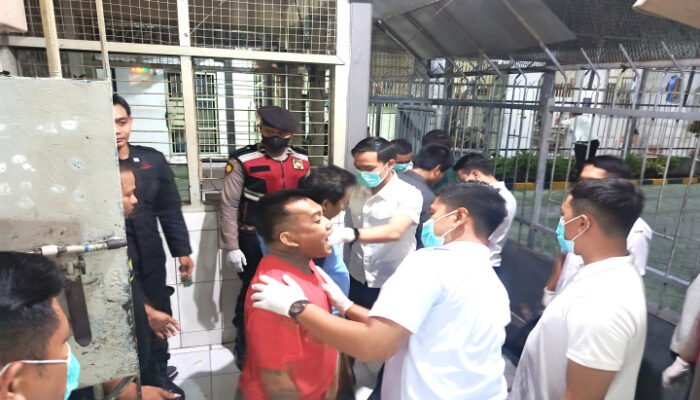 Lapas Sidoarjo Gelar Razia Bersama Aparat Penegak Hukum
