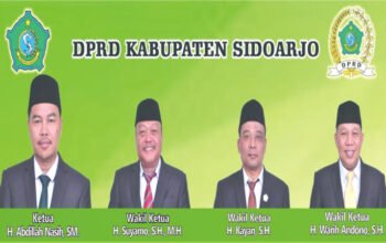 Hadiri Pembukaan TMMD ke-126, Ketua DPRD Beri  Bibit Tanaman