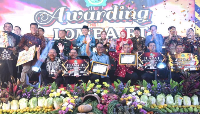 Disebut Garda Terdepan, Pemkab Beri Penghargaan Ketua RT