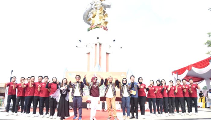 Warga Padati Jayandaru Sunrise Jazz Festival Dibuka oleh Wabup