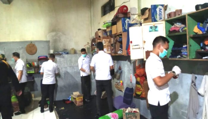 Jelang Nataru Lapas Kelas IIA Sidoarjo Gelar Razia Mendadak