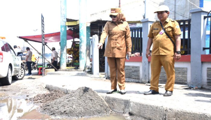 Wabup Pantau Satgas Jalan Dinas PUBMSDA Sidoarjo, Perbaikan
