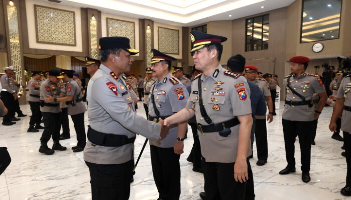 Kapolda Jatim Pimpin Sertijab PJU dan Sejumlah Kapolres
