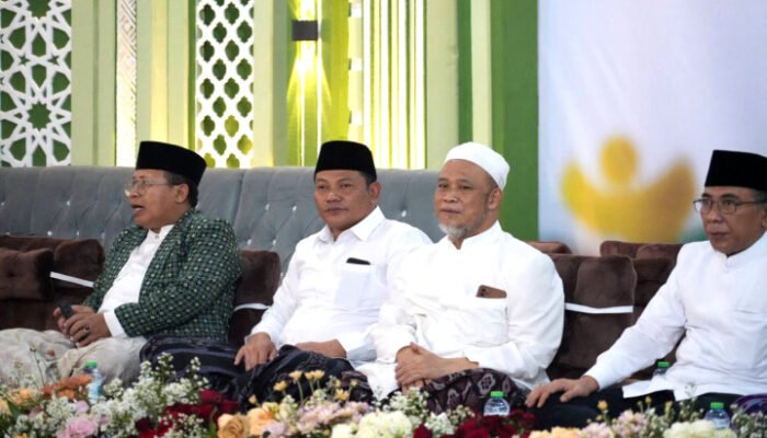 Bupati Subandi Khidmat Ikuti Haul Masyayikh Al-Khoziny