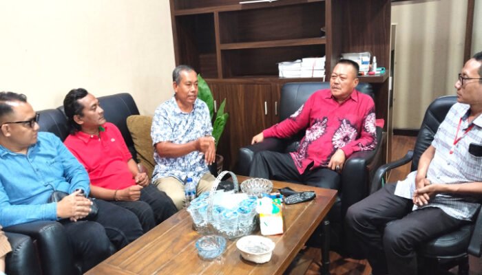 Nasibnya Terkatung – Katung, Warga Audensi ke DPRD Sidoarjo