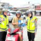 Ditlantas Sulbar Bagikan Leaflet, Himbau Tertib Penggunaan Helm
