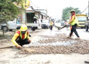 Target Mulus Sebelum Idul Fitri, Genjot Perbaikan Jalan di Sidoarjo