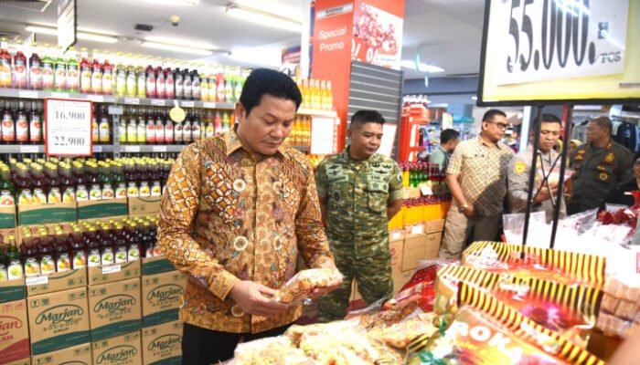 Jelang Lebaran, Bupati Sidak Pastikan Stok dan Harga Stabil