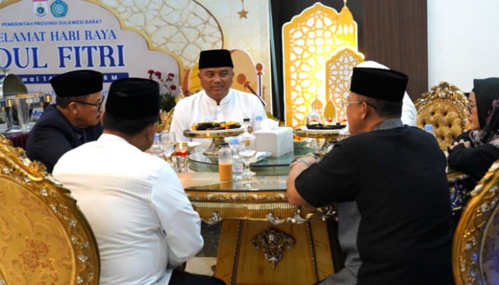 Kapolda Sulbar Kunjungan Halal Bi Halal ke Rujab Gubernur