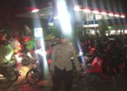 Polisi Turun Tangan Atur Antrean BBM di SPBU Lambanan