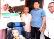 Selain Sidak RTLH, Bupati Sidoarjo Serahkan Bantuan Kursi Roda