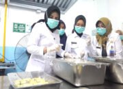 Bentuk Pengawasan, Wabup Sidoarjo Tinjau Dapur SPPG di Tarik