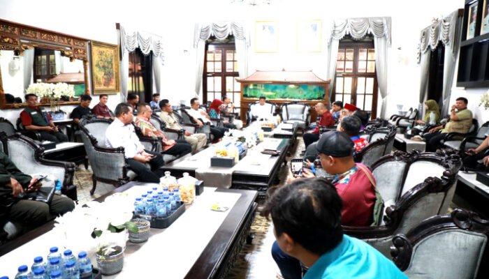 Bupati Siapkan Perbup Pendidikan Bagi Anak Buruh Sidoarjo