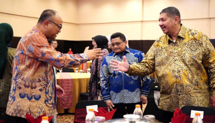 Perkuat Penegakkan Hukum, Kapolda Hadiri Pisah Sambut Kajati