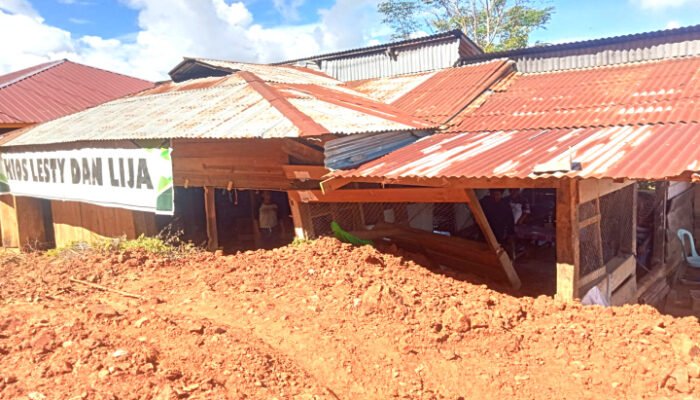 Hujan Deras Picu Longsor, Satu Rumah Warga Terdampak Material