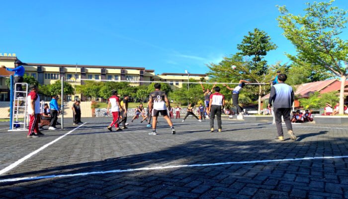 Turnamen Voli Antar Satker Secara Resmi Dibuka Kapolda Sulbar