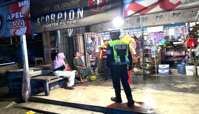 Hadir di Patroli Malam, Ditlantas Polda Sulbar Jaga Keamanan