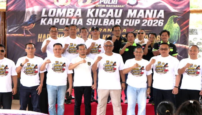 Kapolda Sulbar Buka Lomba Kicau Mania, di Hari Bhayangkara