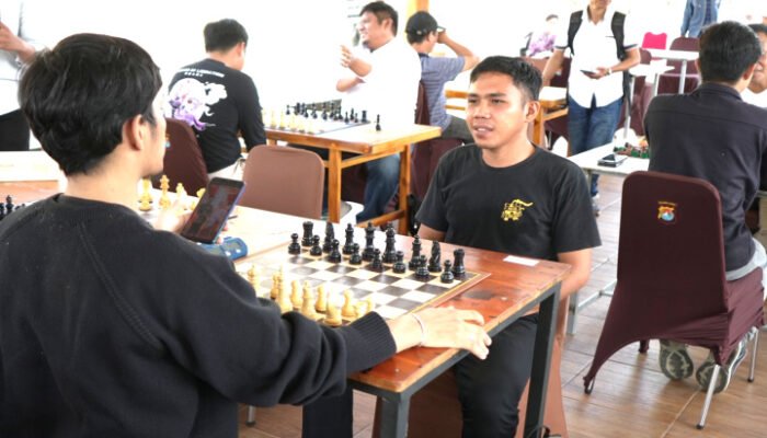 84 Peserta Turnamen Catur Polda Sulbar Warnai HUT Bhayangkara