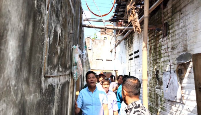Bupati Subandi Meninjau Tiga Rumah Warga Masuk Kategori RTLH
