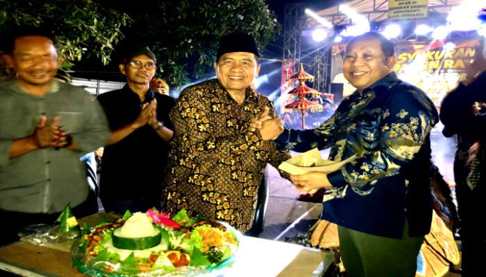 Mengawal Desa Binaan, Warih Andono Hadiri Peresmian Betonisasi