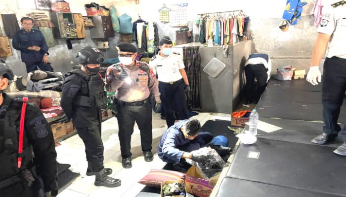 Razia Gabungan, 60 WB Lapas Sidoarjo Dinyatakan Negatif